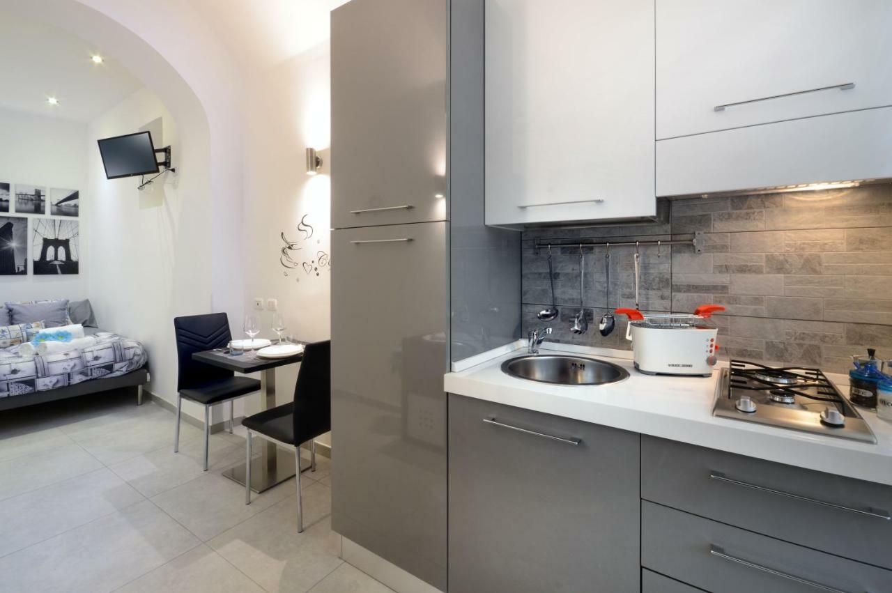 Alexandra Exclusive Apartment 那不勒斯 外观 照片
